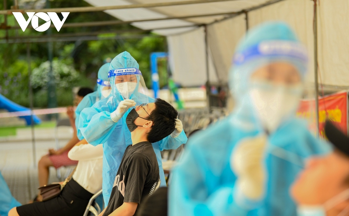 Daily tally hits 14,208, over 10,250 free from COVID-19